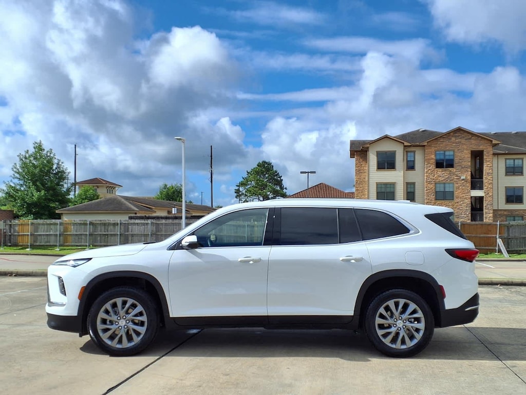 Used 2025 Buick Enclave Preferred SUV