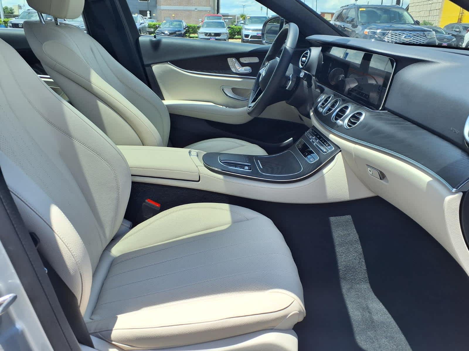 Thumbnail: 2022 Mercedes-Benz E-Class - 13