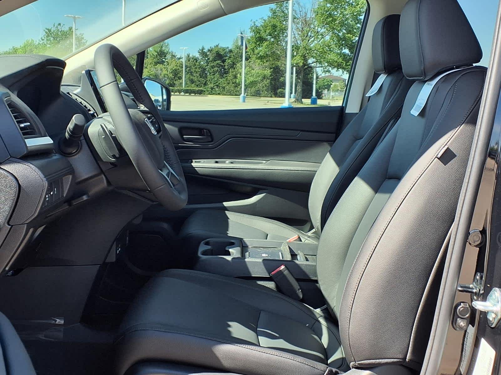 Thumbnail: 2026 Honda Odyssey - 10