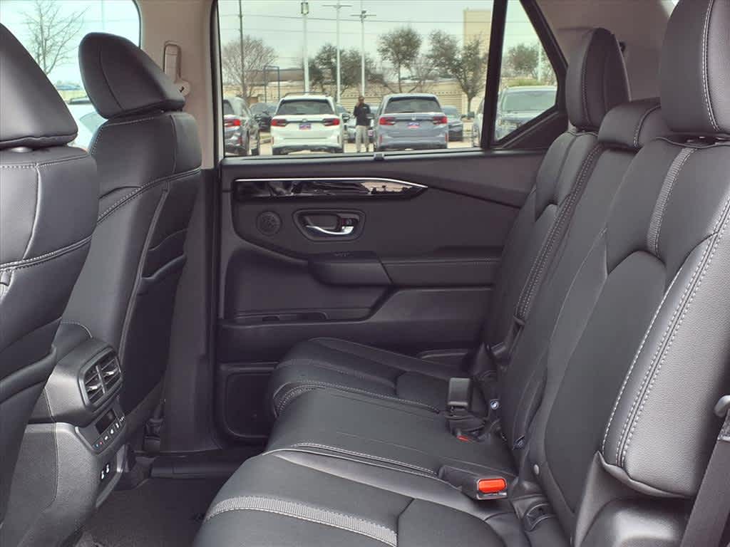 Thumbnail: 2026 Honda Pilot - 12