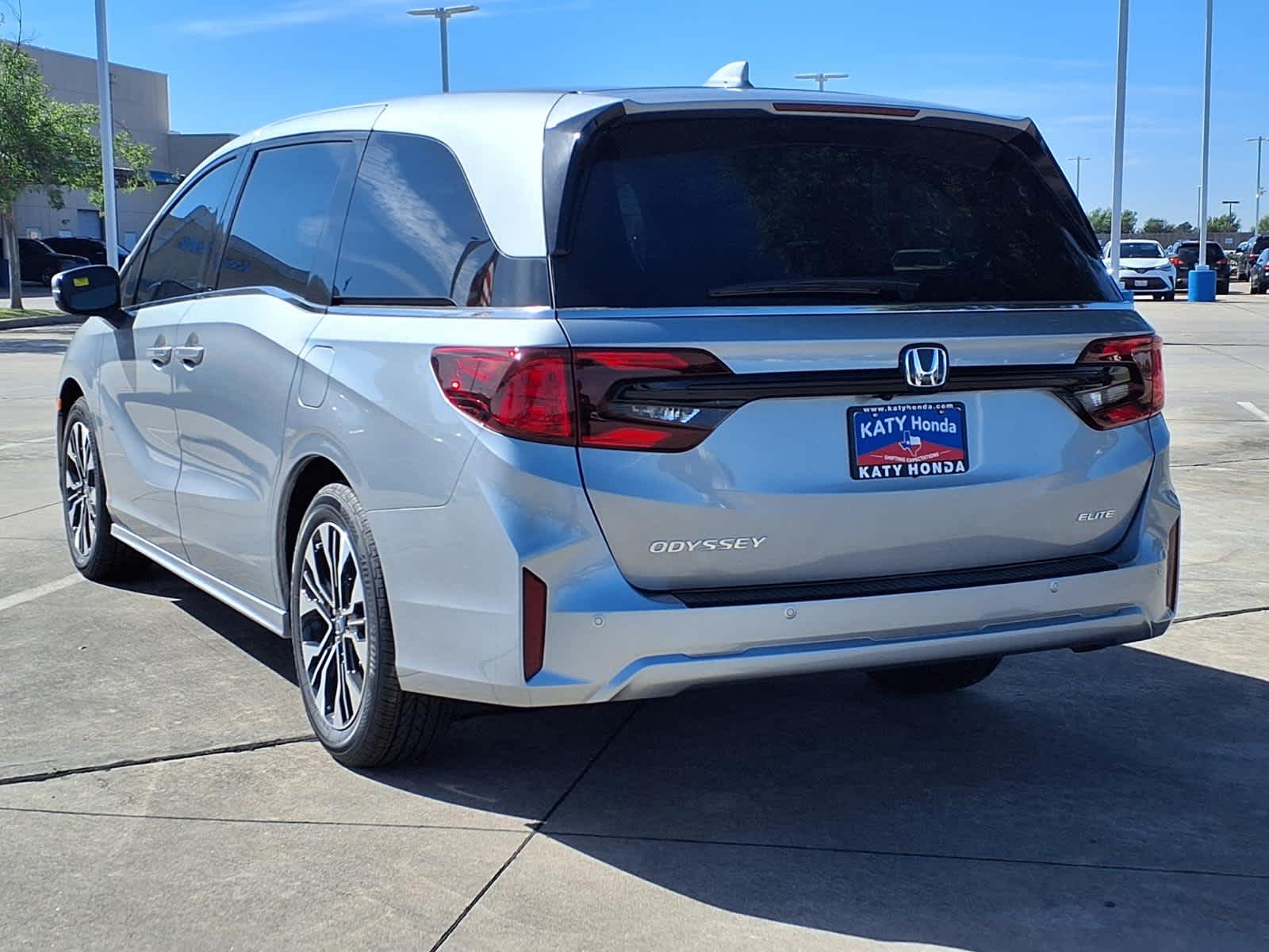 Thumbnail: 2026 Honda Odyssey - 4