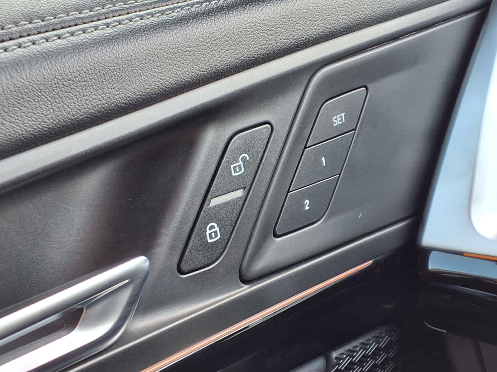 2024 BMW X1 28i - Photo 22