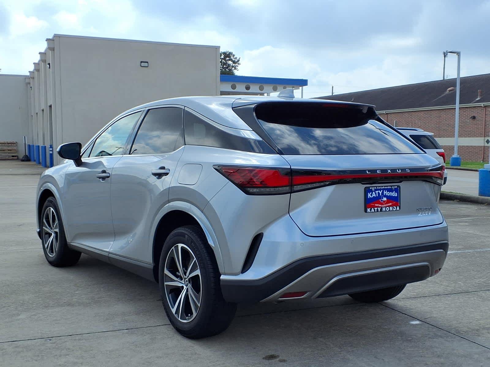 Thumbnail: 2025 Lexus RX - 4