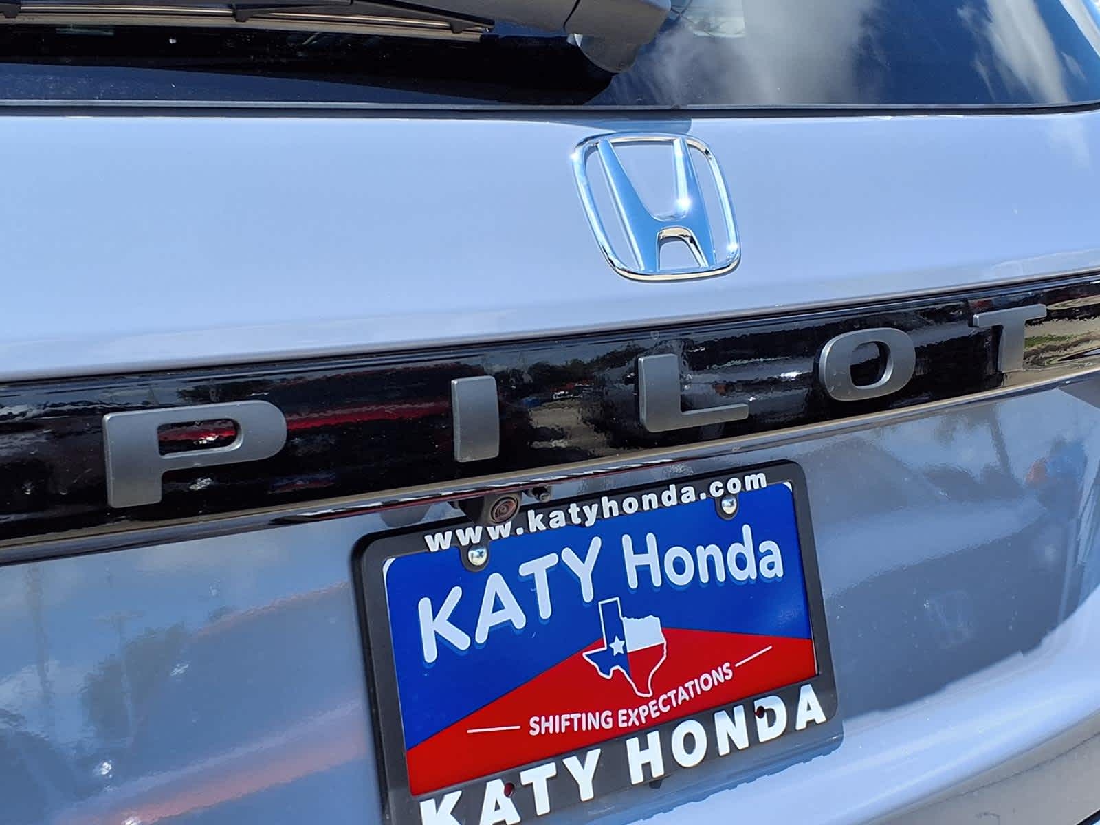 Thumbnail: 2026 Honda Pilot - 7