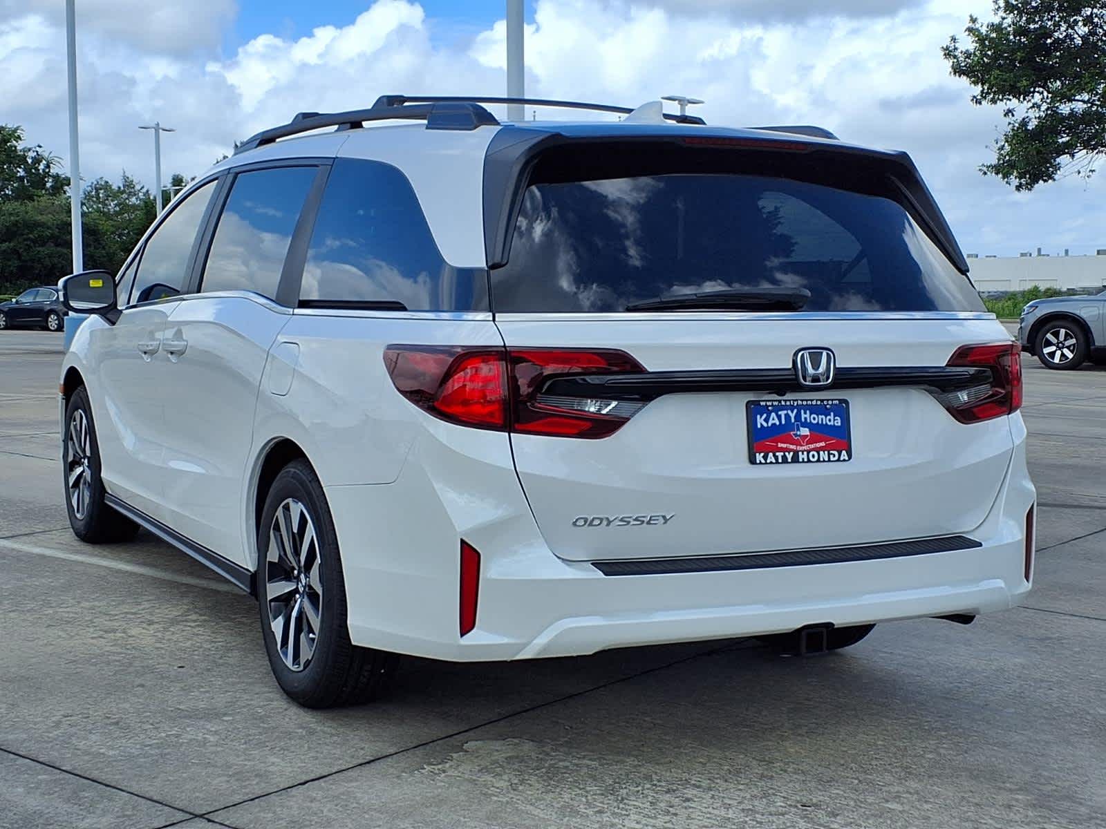 Thumbnail: 2026 Honda Odyssey - 4