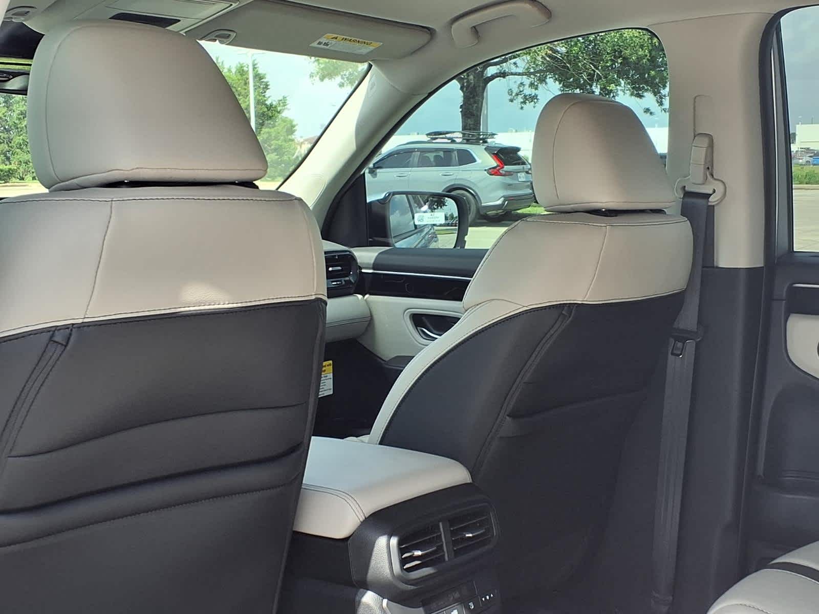 Thumbnail: 2026 Honda Pilot - 11