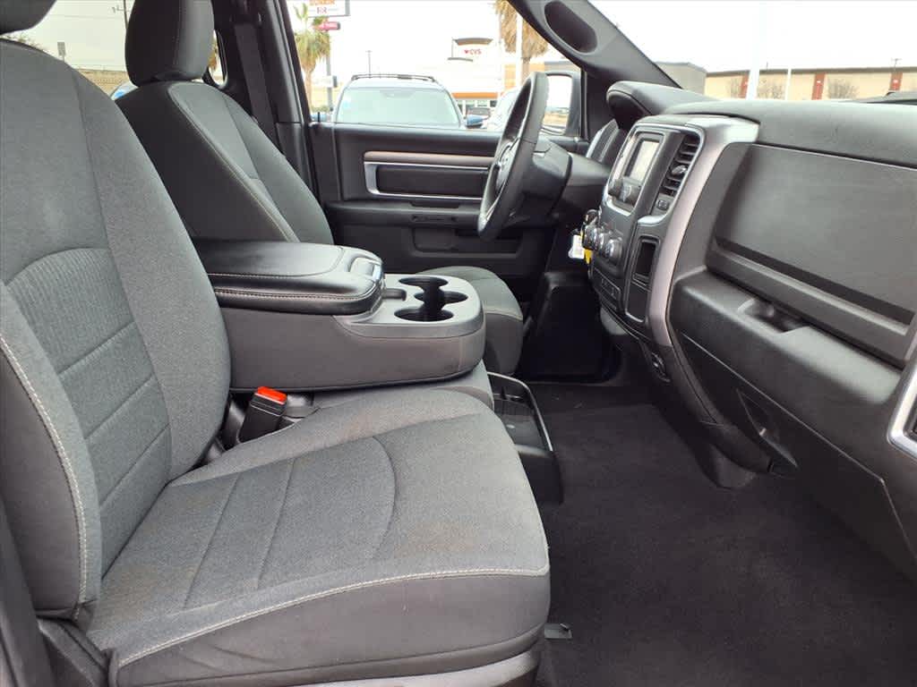 Thumbnail: 2024 RAM 1500 Classic - 13