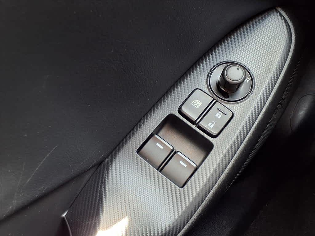 Thumbnail: 2016 Mazda MX-5 Miata - 20