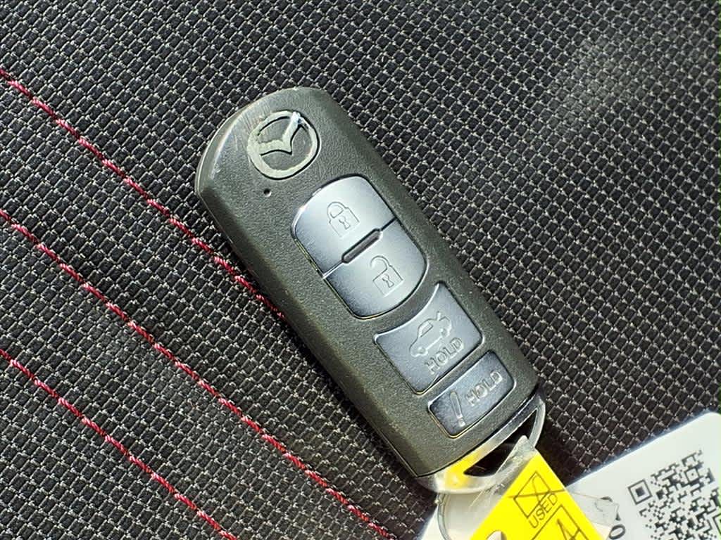 Thumbnail: 2016 Mazda MX-5 Miata - 25