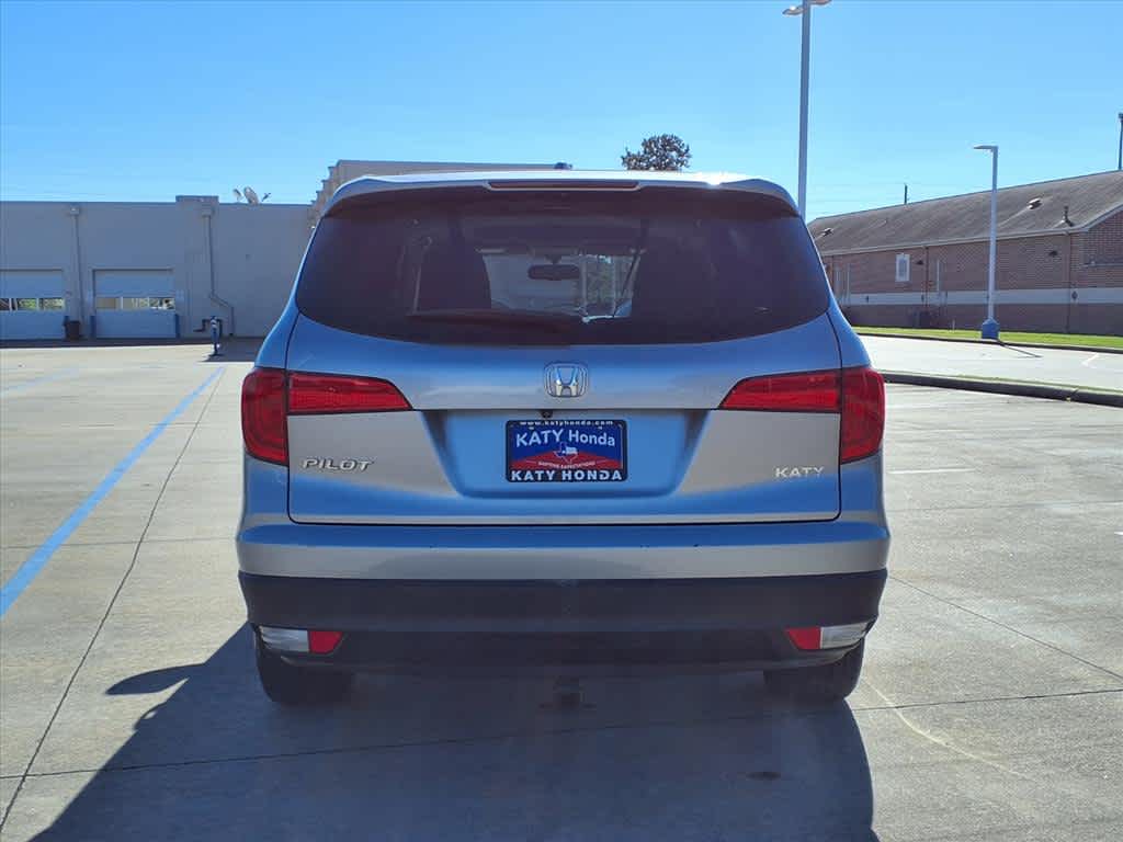 Thumbnail: 2017 Honda Pilot - 6