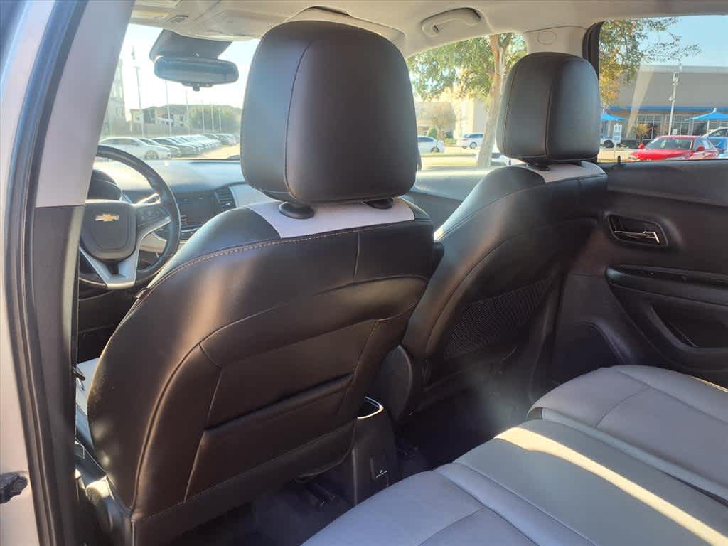 Thumbnail: 2020 Chevrolet Trax - 12