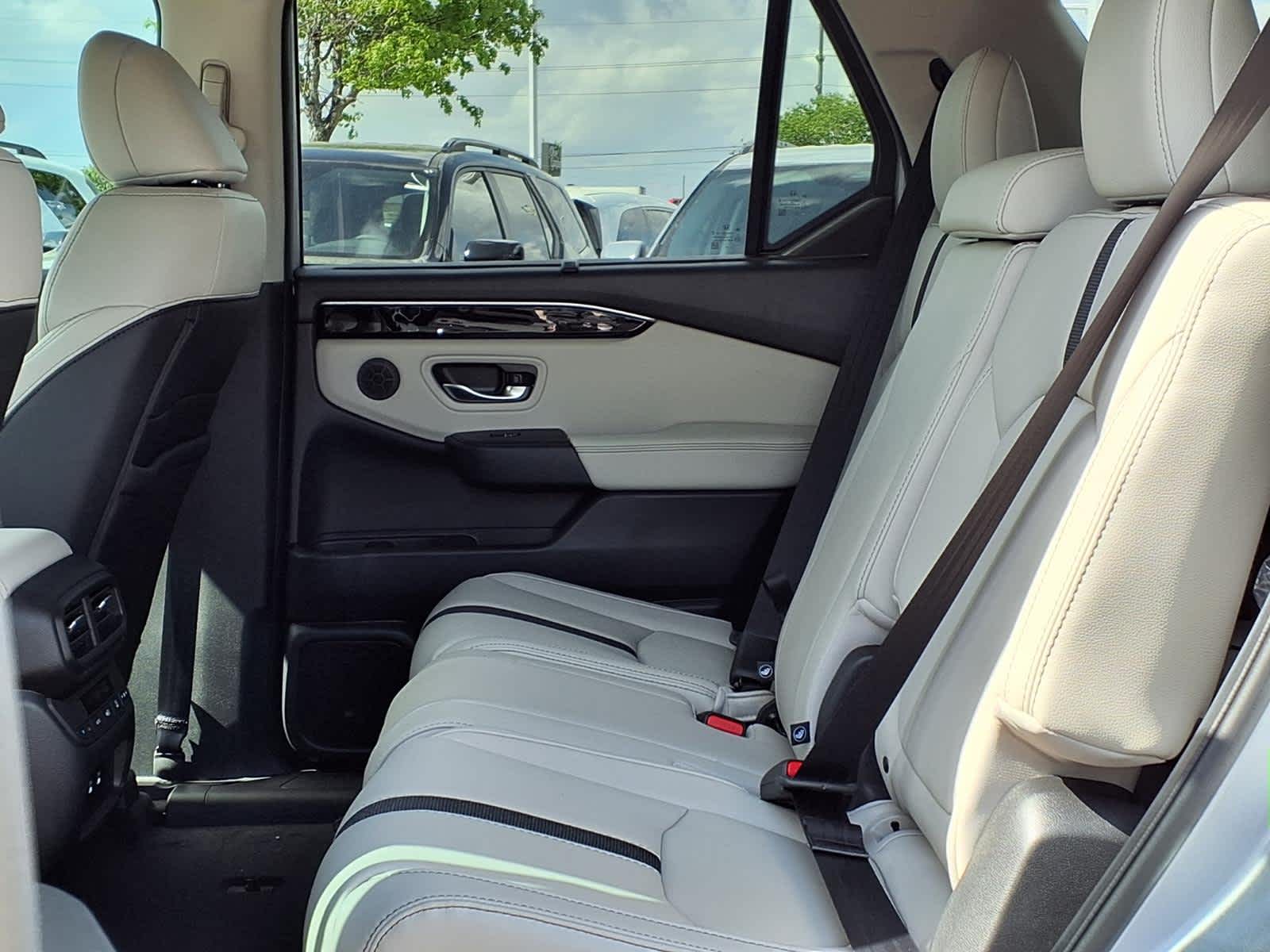 Thumbnail: 2026 Honda Pilot - 12