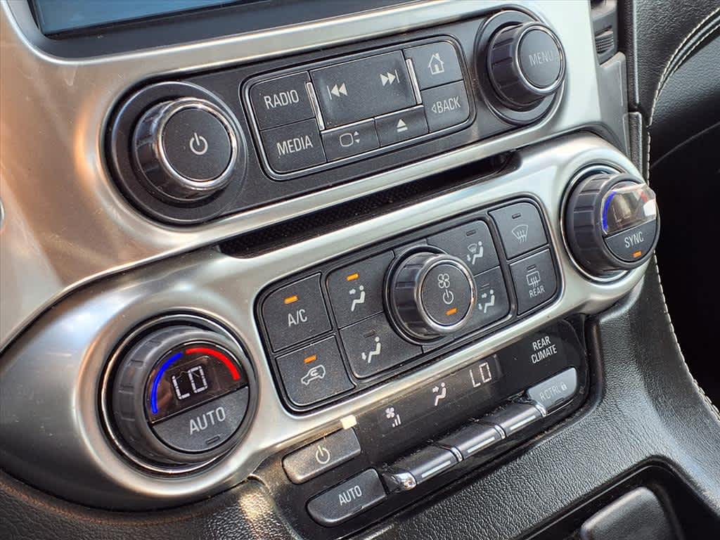 Thumbnail: 2017 Chevrolet Tahoe - 19