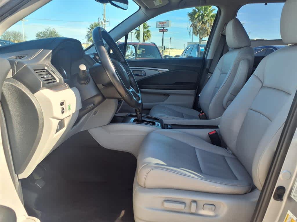 Thumbnail: 2020 Honda Pilot - 11