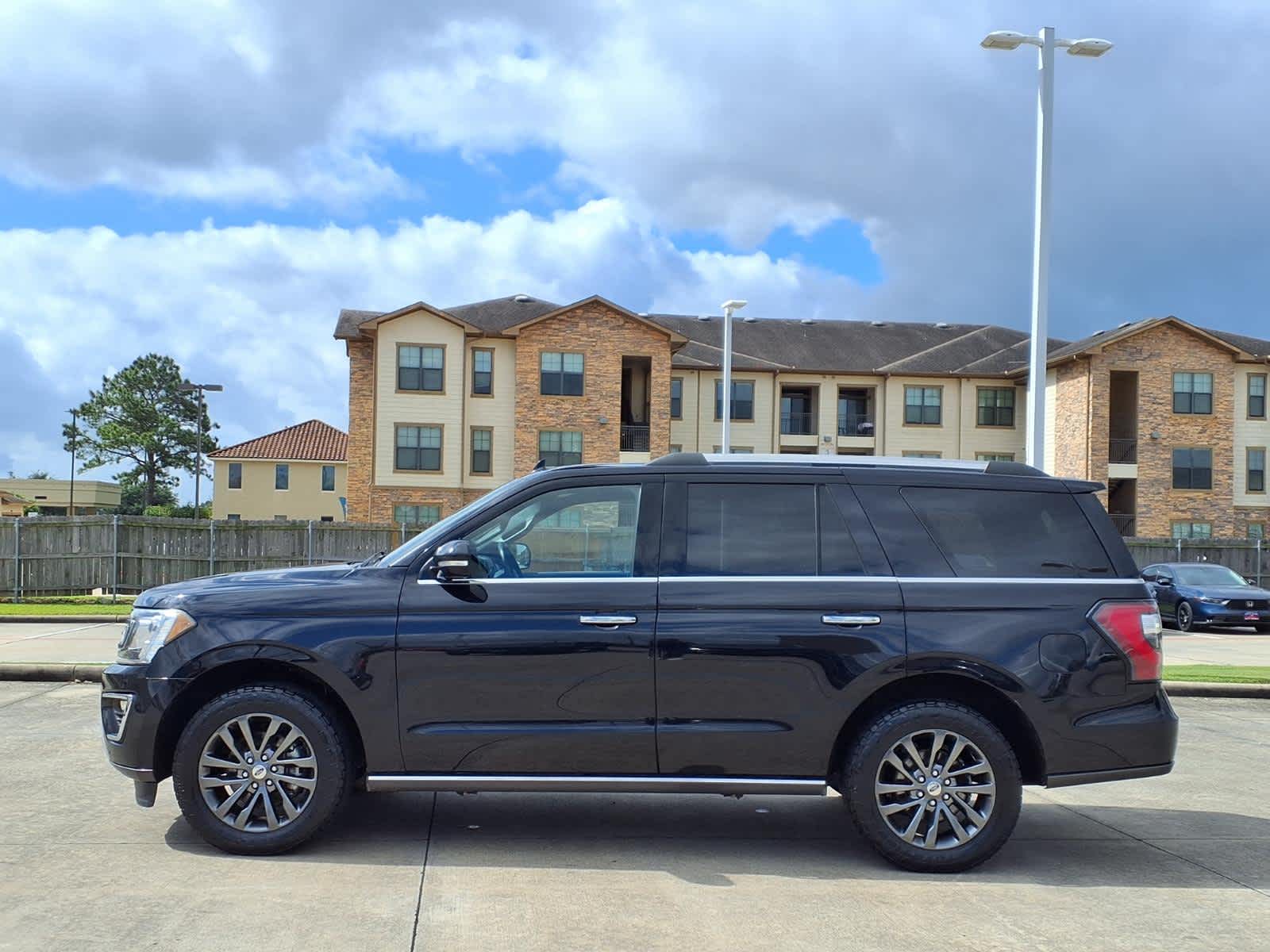 Thumbnail: 2021 Ford Expedition - 3