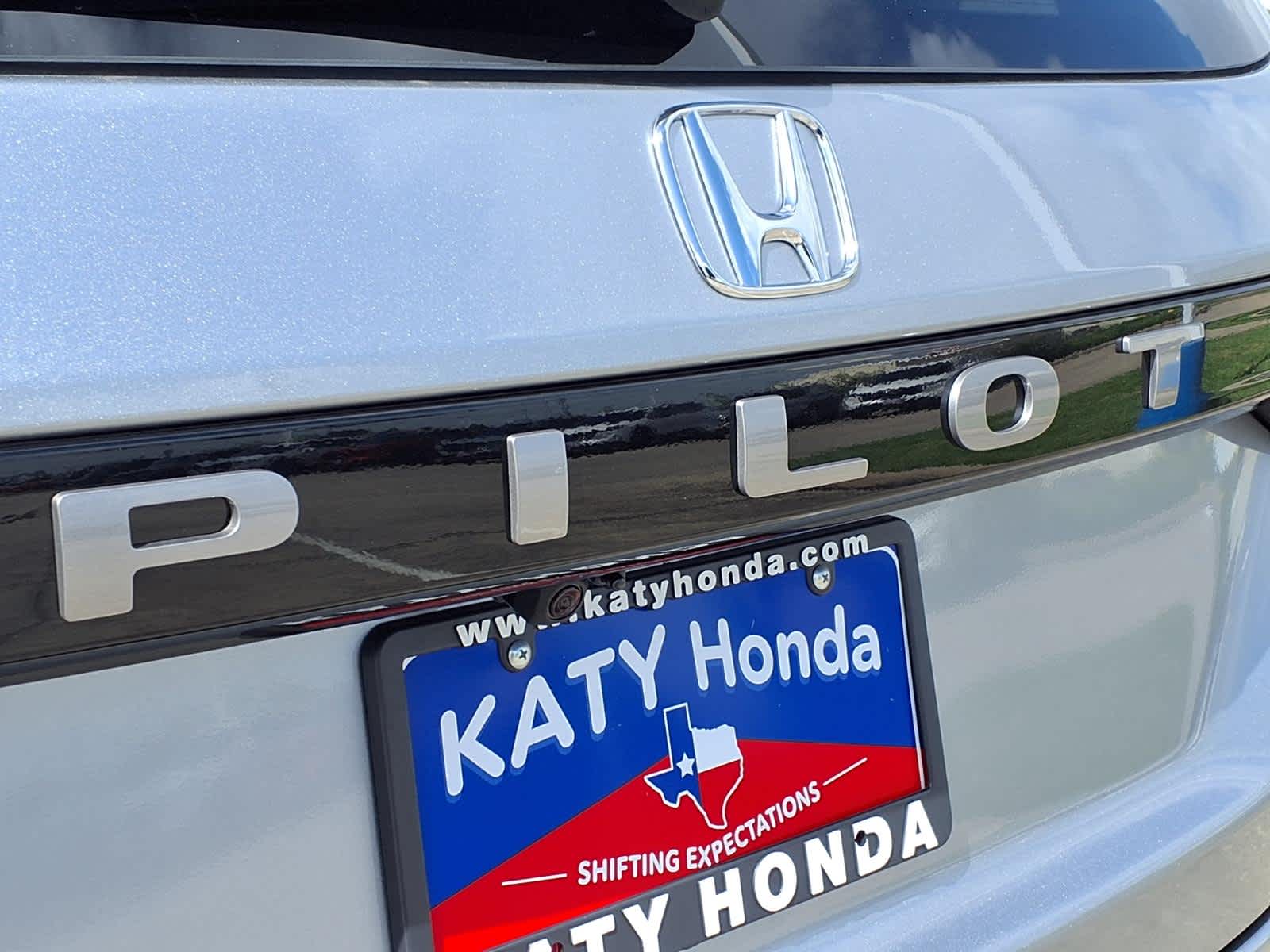 Thumbnail: 2026 Honda Pilot - 7