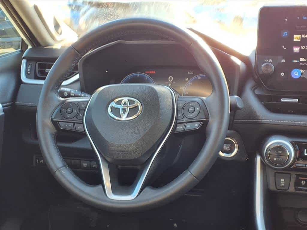 Thumbnail: 2024 Toyota RAV4 - 17