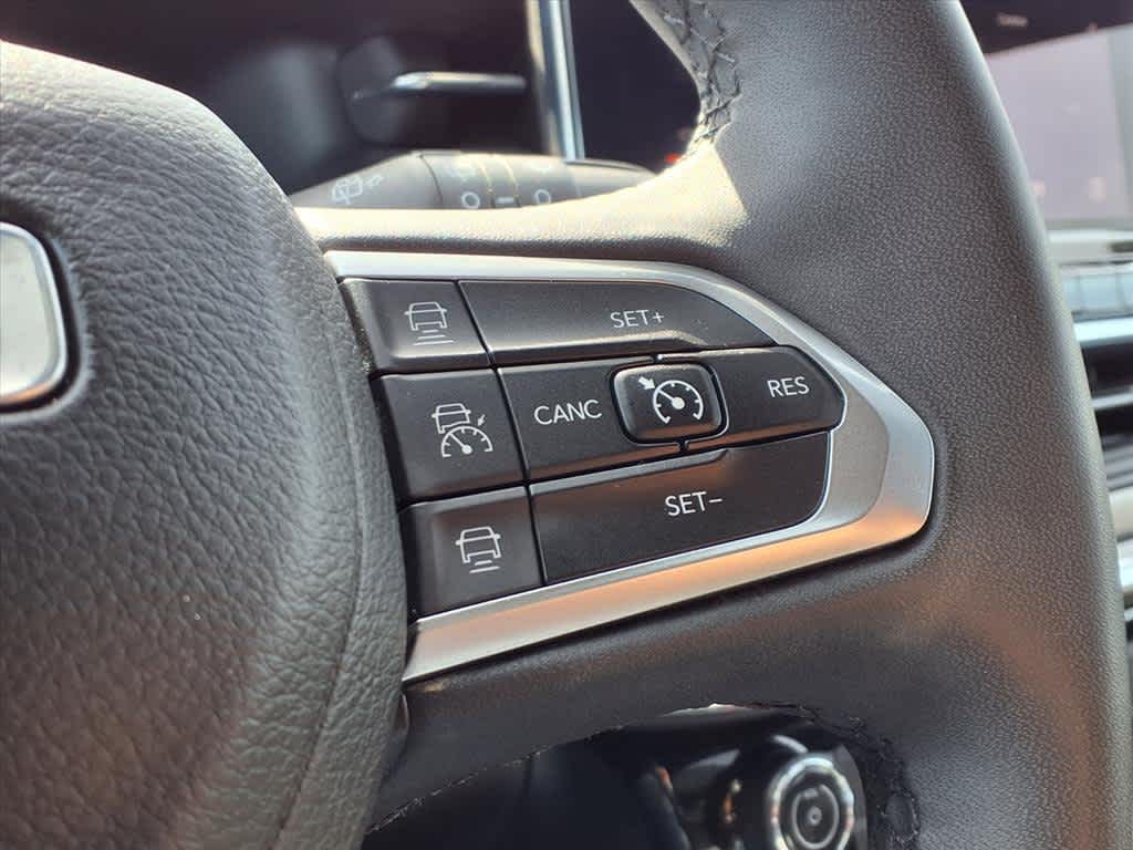 Thumbnail: 2024 Jeep Compass - 20