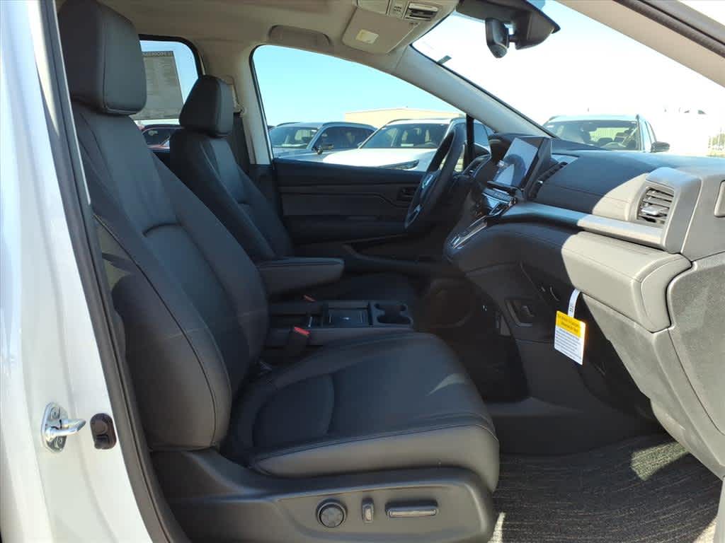 Thumbnail: 2026 Honda Odyssey - 14