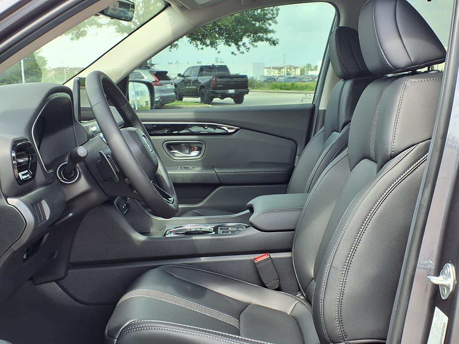 Thumbnail: 2026 Honda Pilot - 10