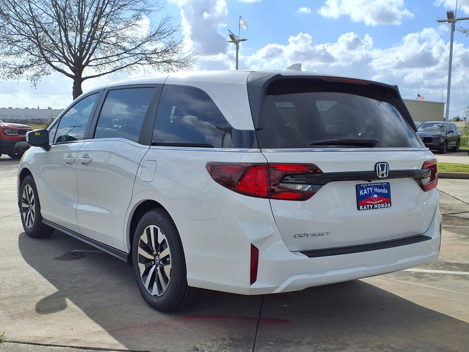 Thumbnail: 2026 Honda Odyssey - 5