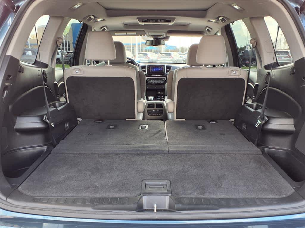 Thumbnail: 2018 Honda Pilot - 9