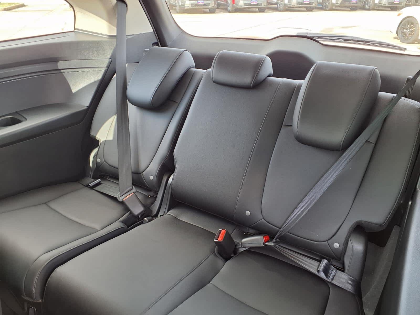 Thumbnail: 2026 Honda Odyssey - 15