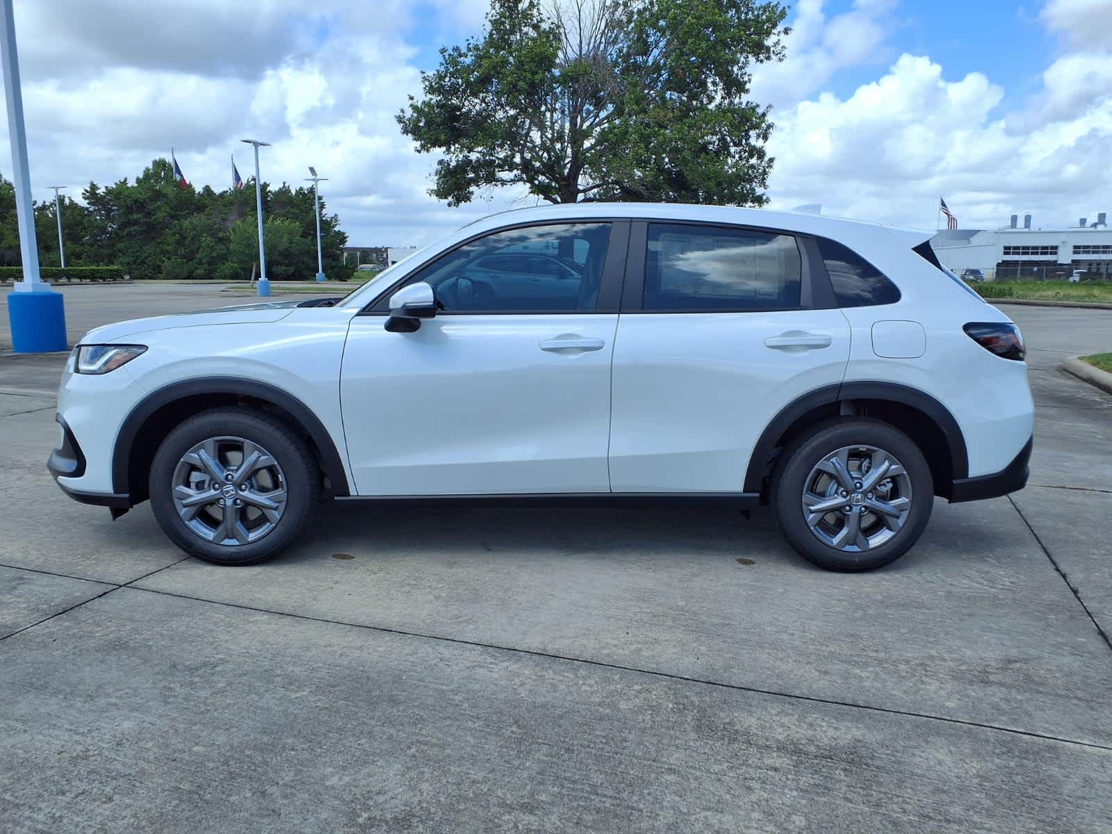 Thumbnail: 2027 Honda HR-V - 3