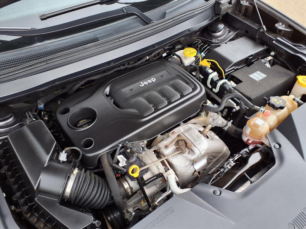 Thumbnail: 2020 Jeep Cherokee - 7