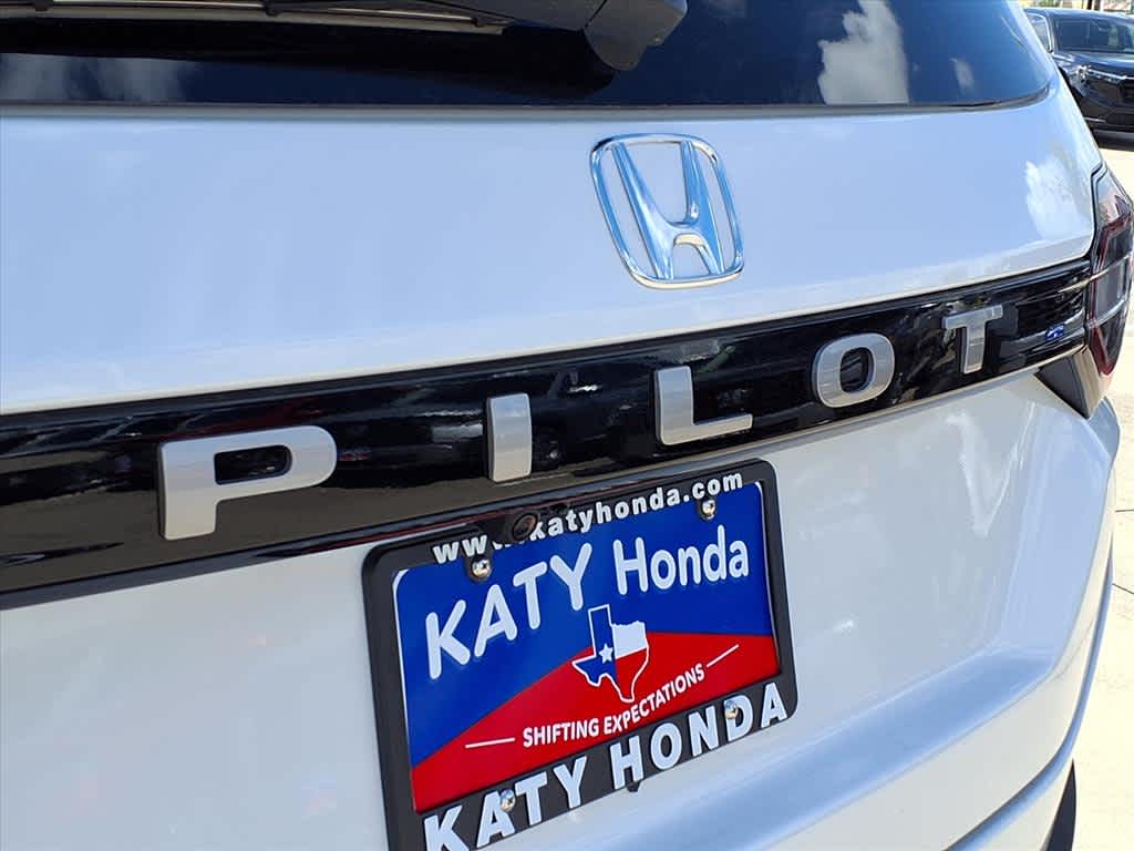 Thumbnail: 2026 Honda Pilot - 7