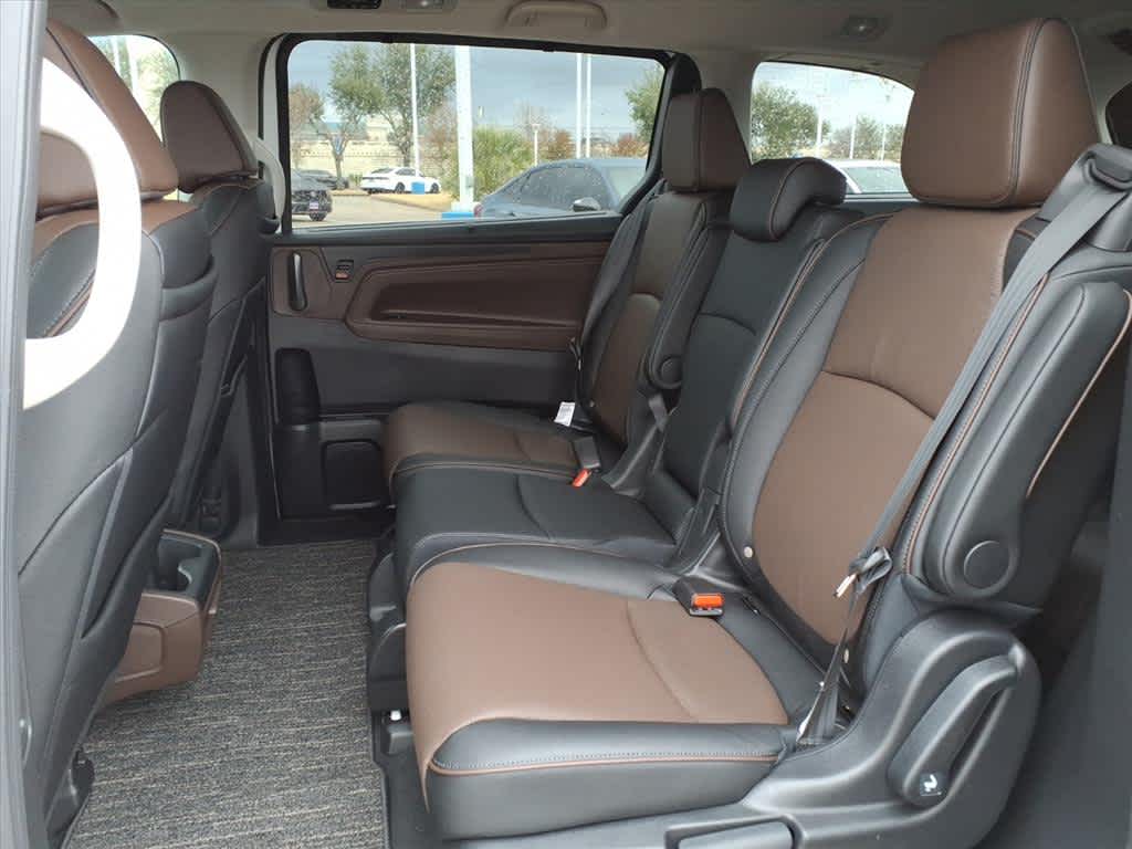 Thumbnail: 2026 Honda Odyssey - 13