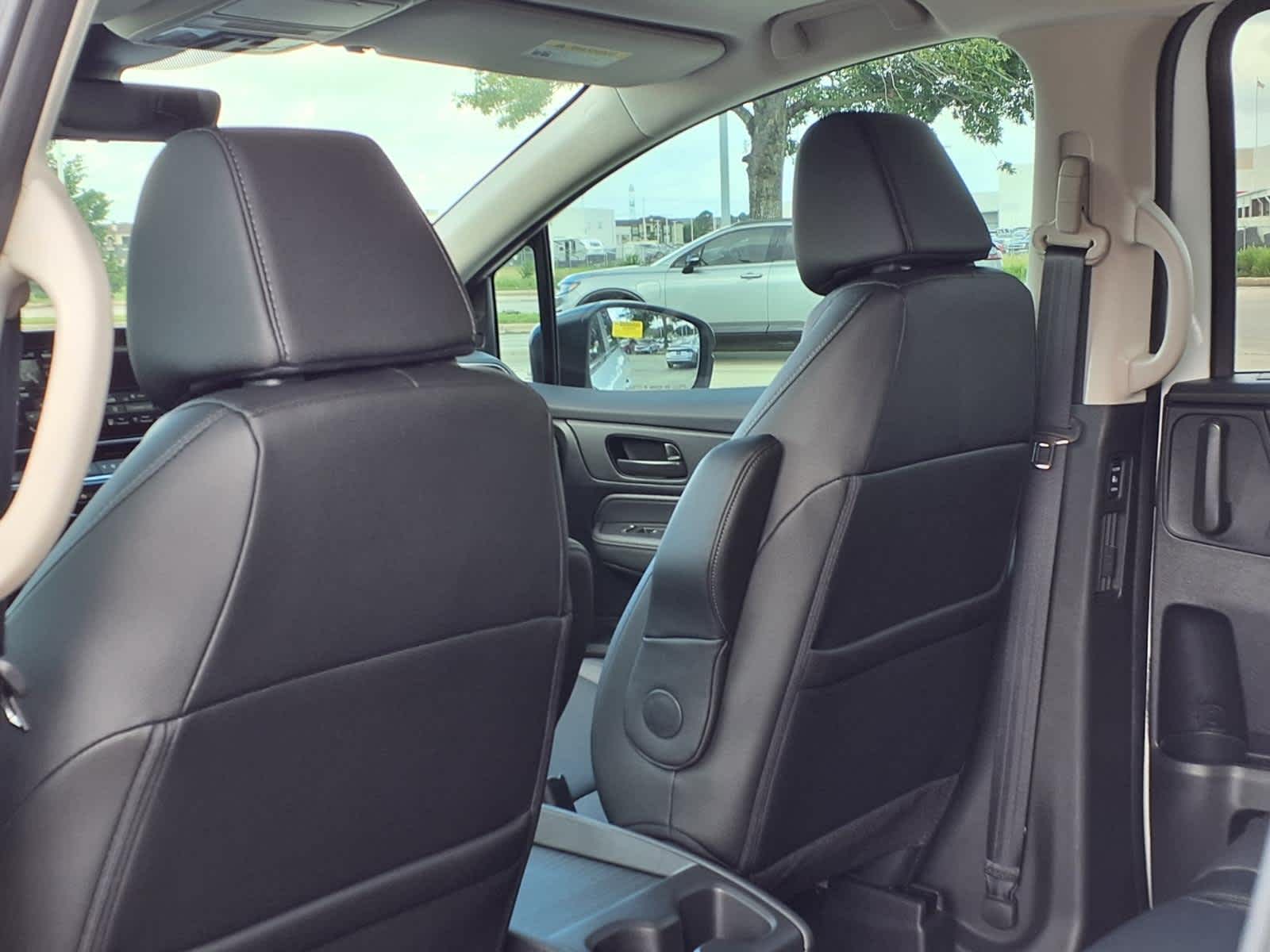 Thumbnail: 2026 Honda Odyssey - 11