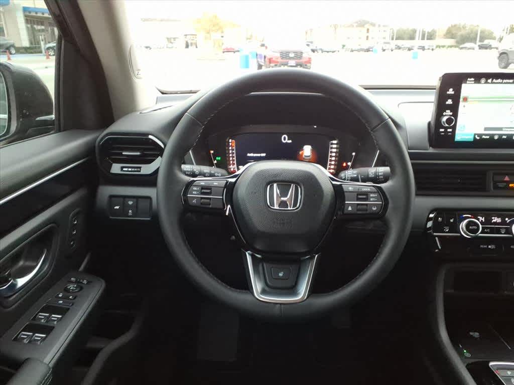 Thumbnail: 2025 Honda Pilot - 15