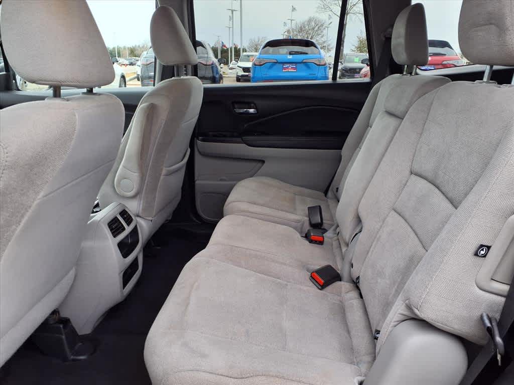 Thumbnail: 2020 Honda Pilot - 13