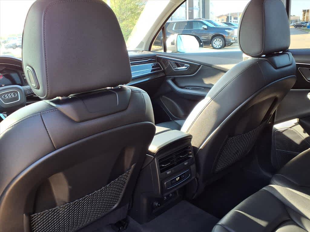 Thumbnail: 2024 Audi Q7 - 12