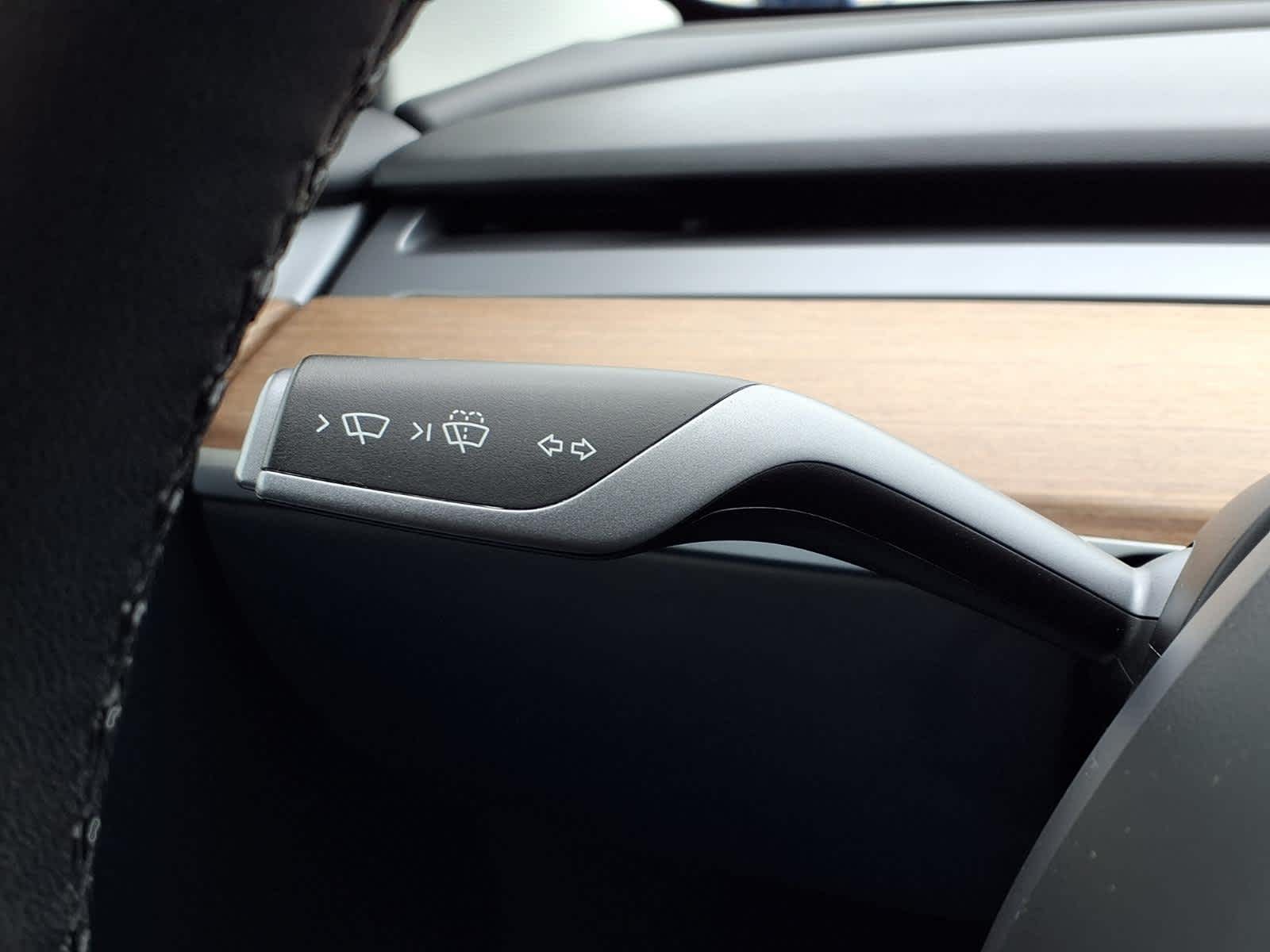 Thumbnail: 2023 Tesla Model 3 - 19
