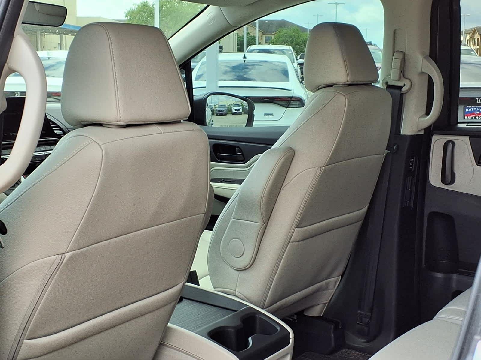 Thumbnail: 2026 Honda Odyssey - 11