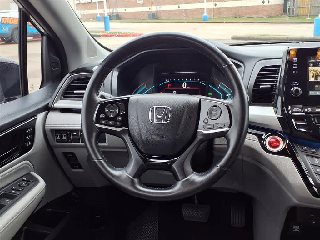 Thumbnail: 2018 Honda Odyssey - 15