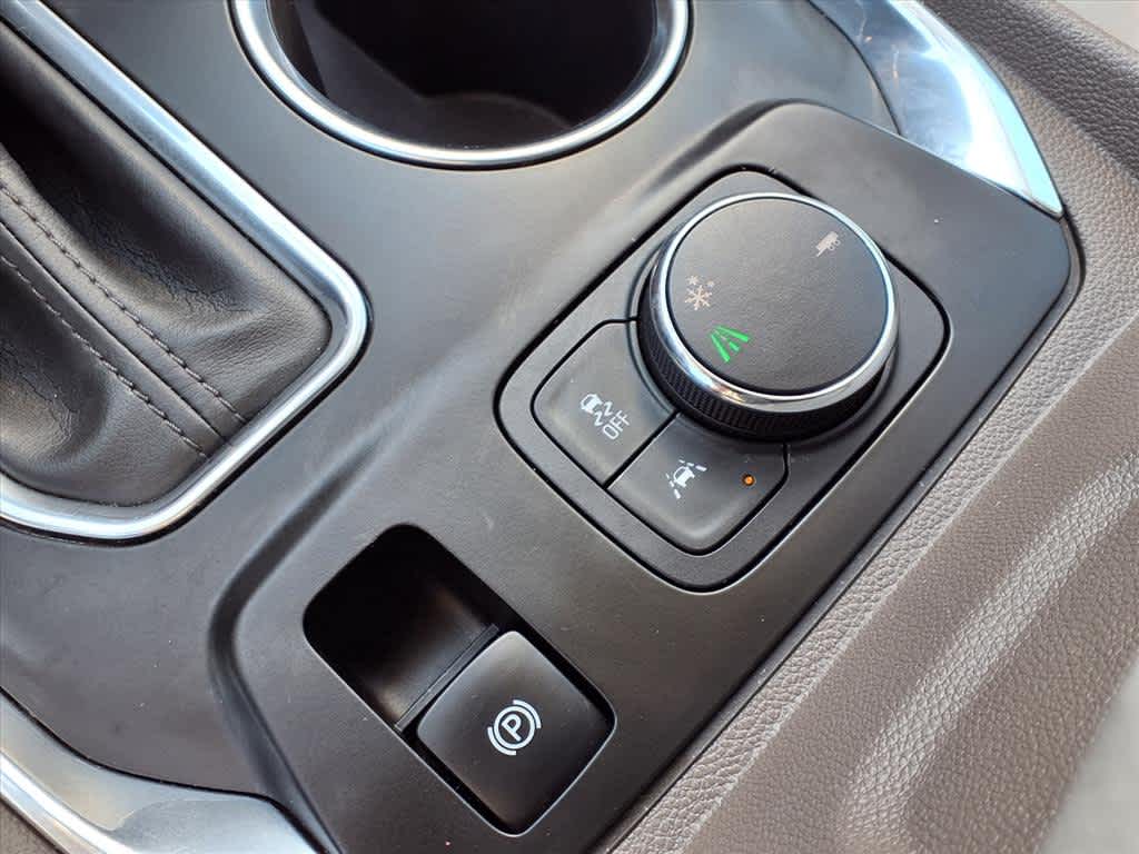 Thumbnail: 2018 Chevrolet Traverse - 19