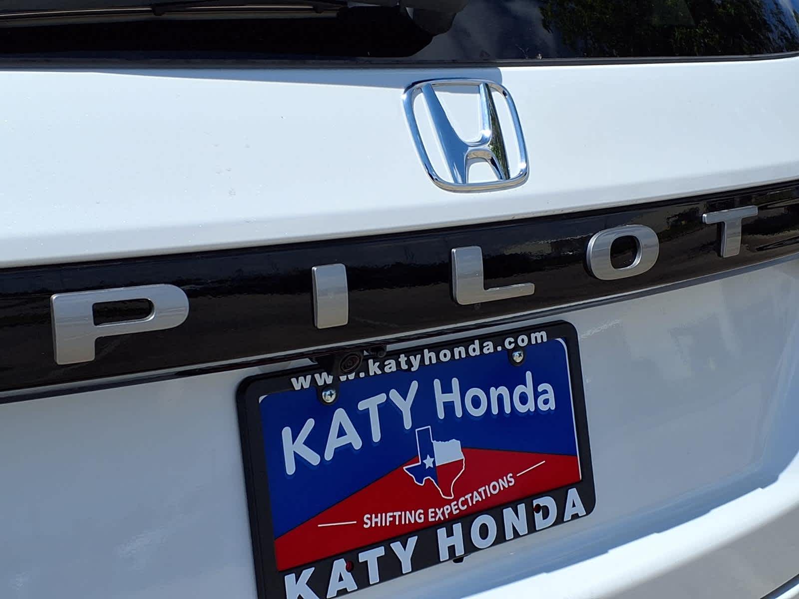 Thumbnail: 2026 Honda Pilot - 7