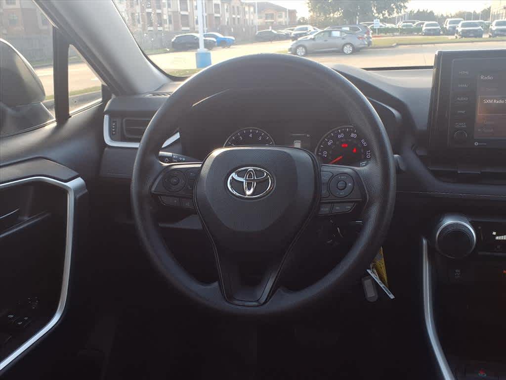 Thumbnail: 2022 Toyota RAV4 - 15