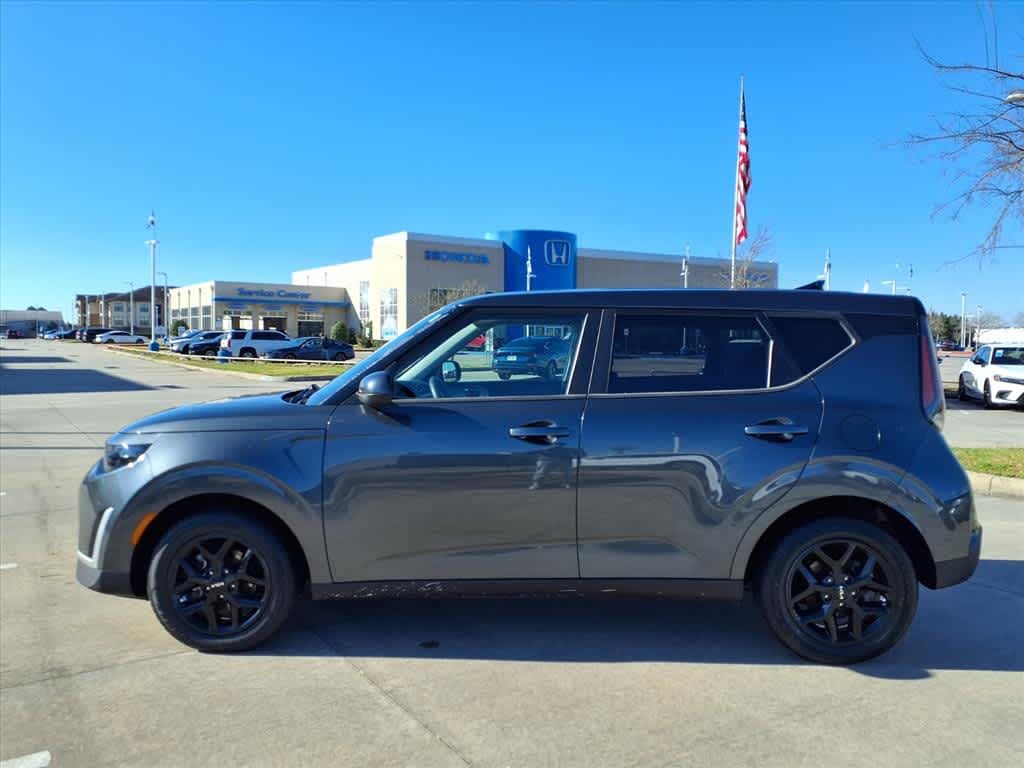 Used 2024 Kia Soul LX Hatchback
