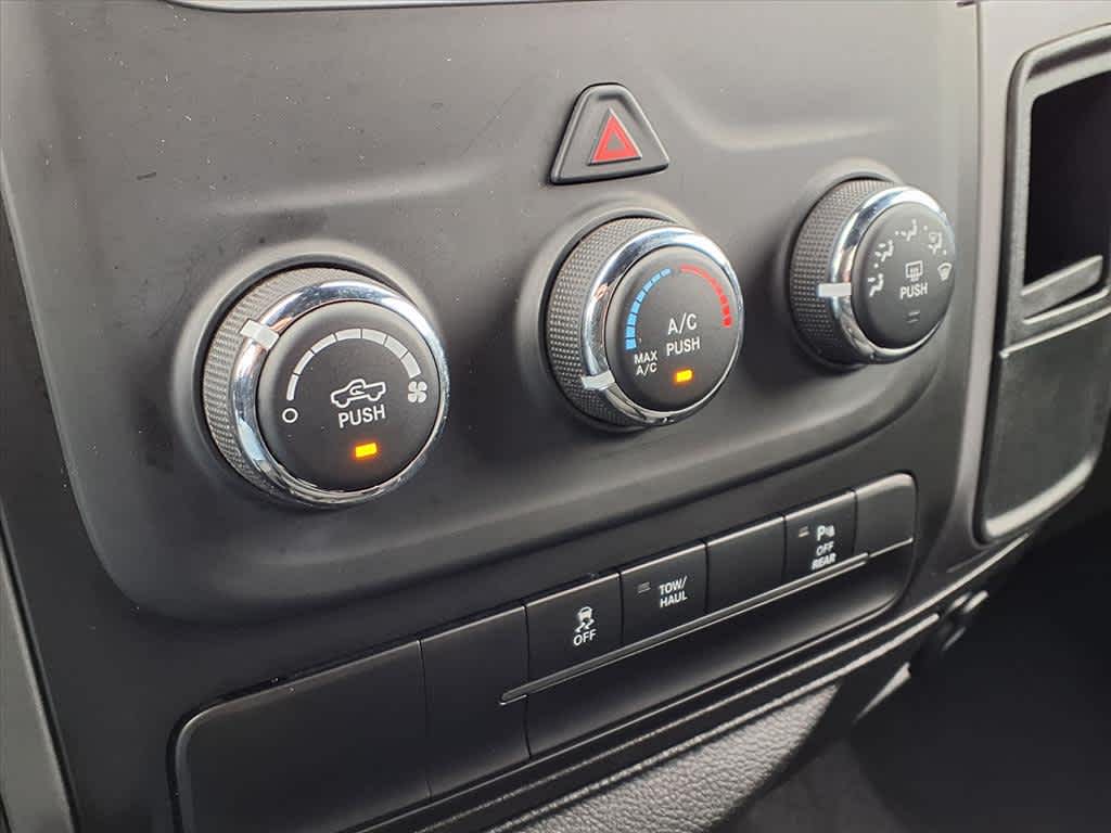 Thumbnail: 2024 RAM 1500 Classic - 20