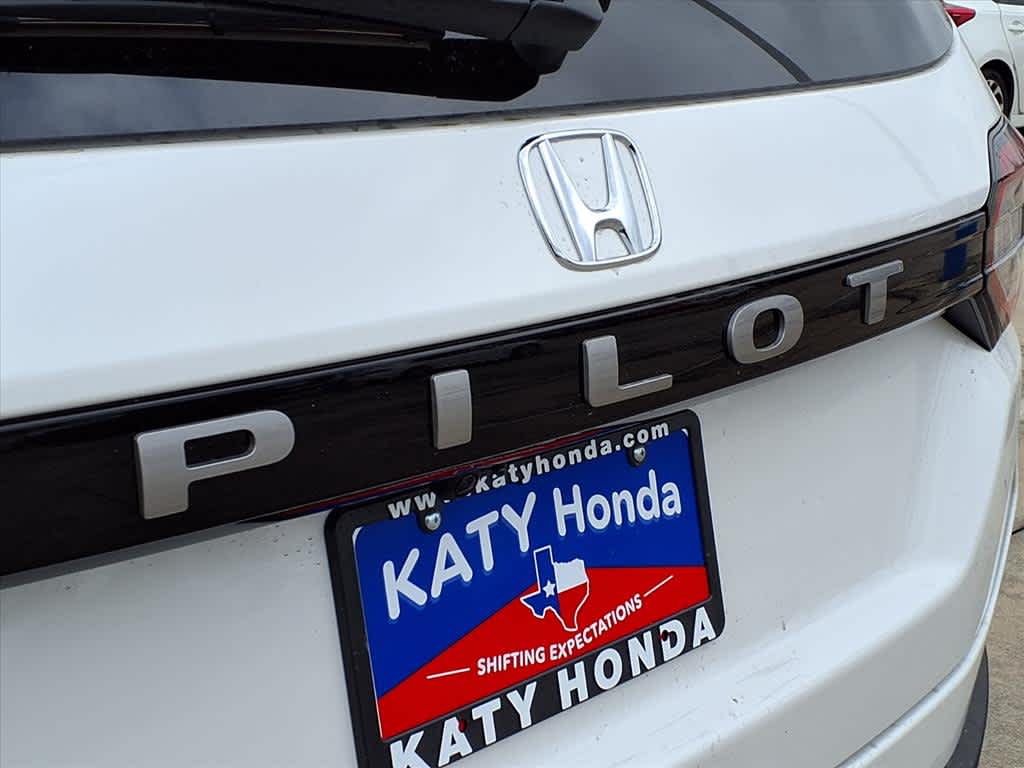 Thumbnail: 2026 Honda Pilot - 6