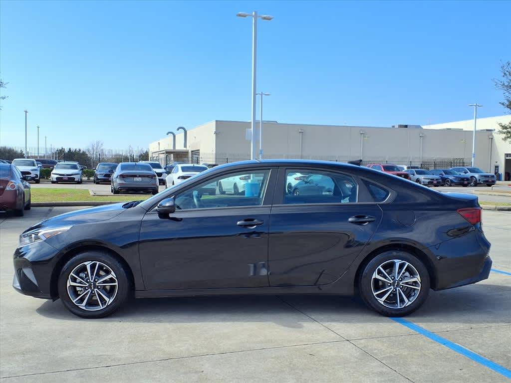 Thumbnail: 2024 Kia Forte - 5