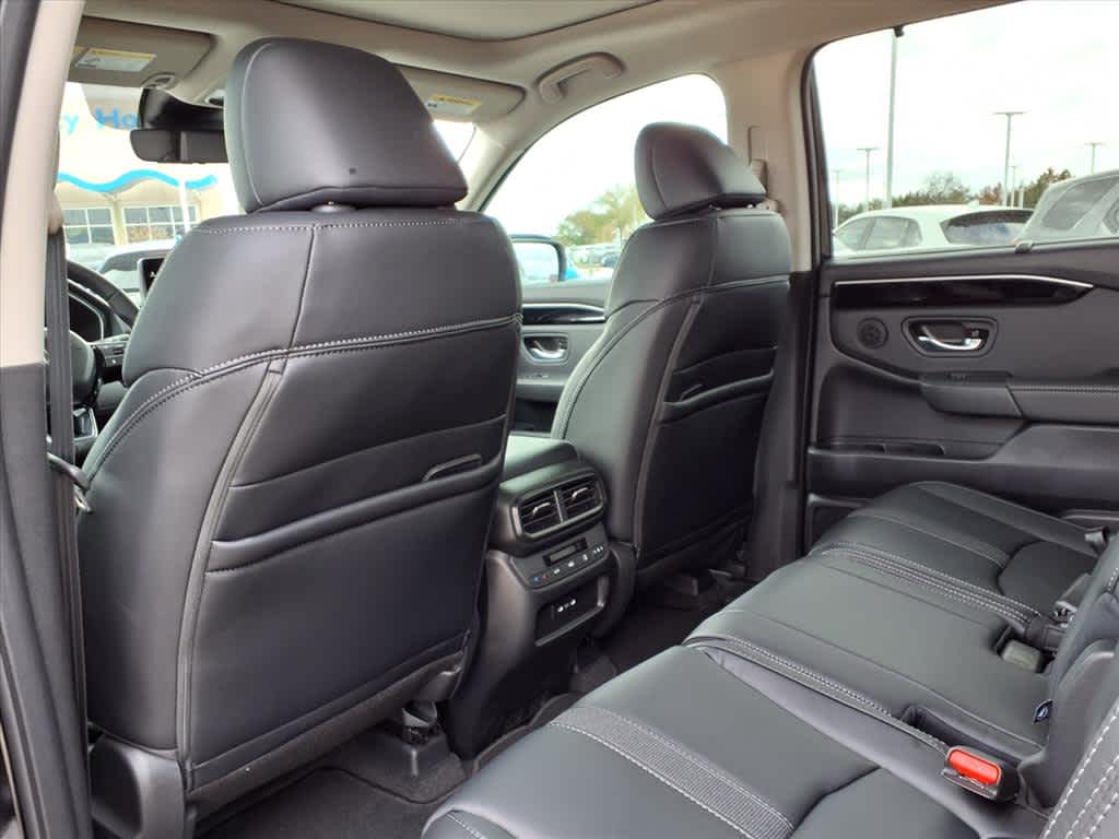 Thumbnail: 2025 Honda Pilot - 11