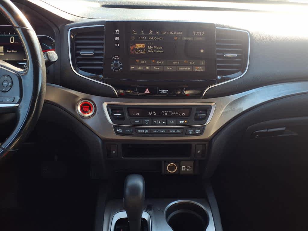 Thumbnail: 2019 Honda Pilot - 16