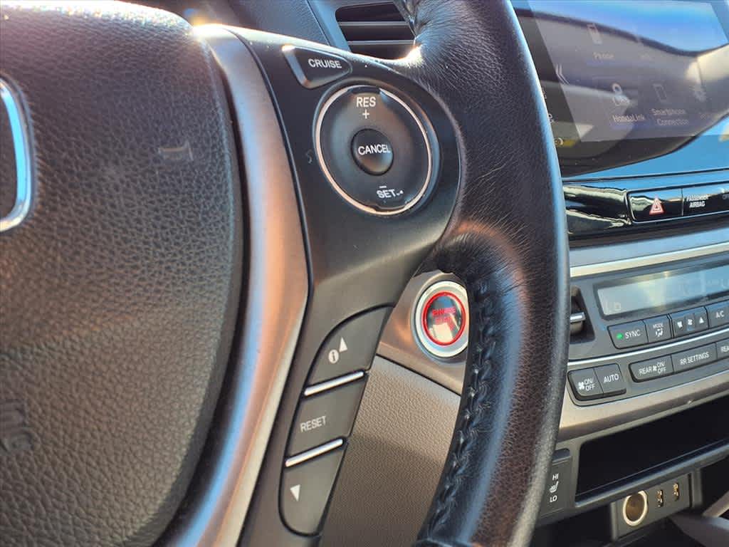 Thumbnail: 2017 Honda Pilot - 20