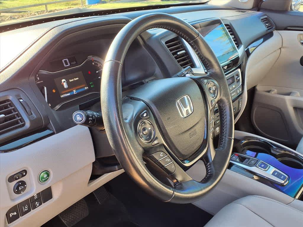 Thumbnail: 2016 Honda Pilot - 2