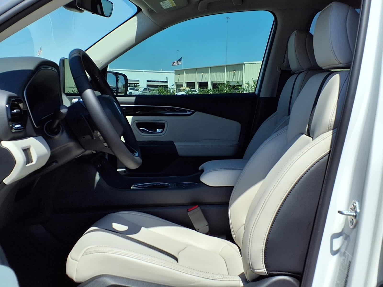Thumbnail: 2026 Honda Pilot - 10